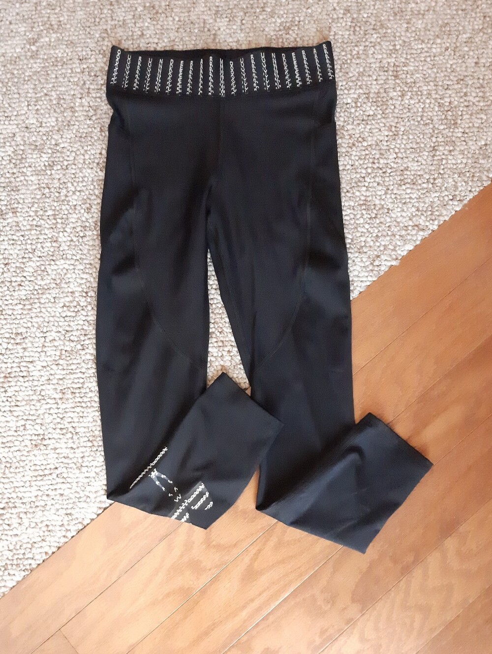 Under Armour Heat Gear Compression Leggings size Small